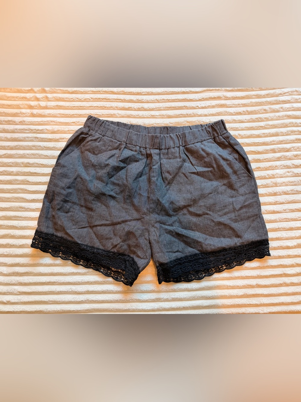 Gold Hawk Women’s Linen Black Lace-Trim Elastic Waist Shorts